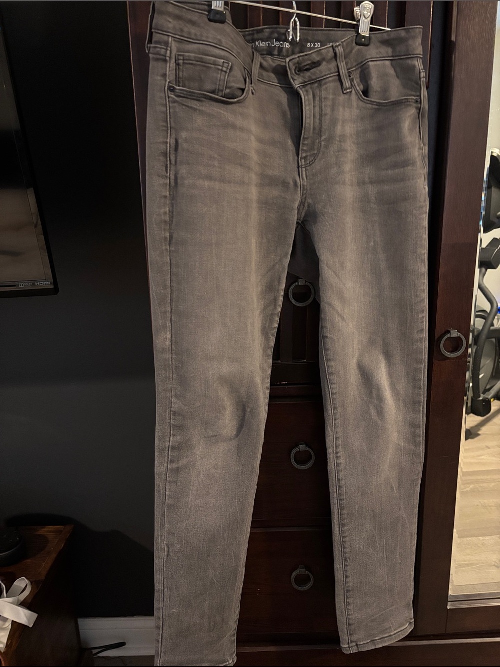 Calvin Klein Women's Gray Skinny Jeans - Washed Gray Stretch Denim (8)